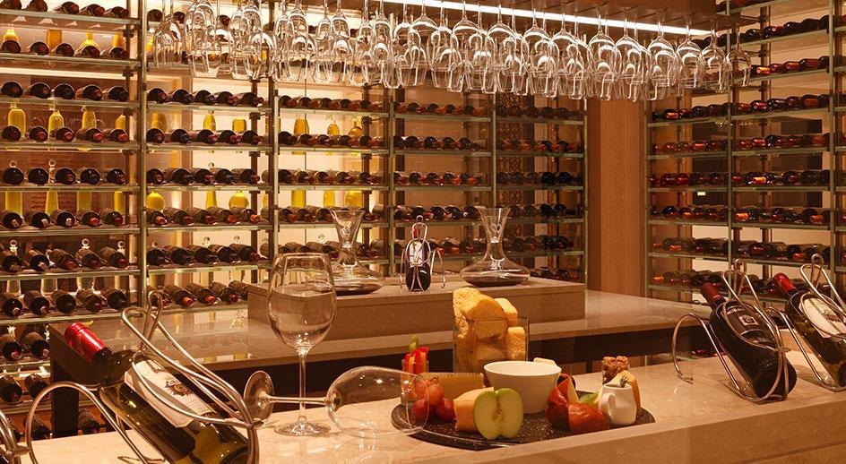 فندق ترايدنت، حيدر أباد المظهر الخارجي الصورة Wine bar