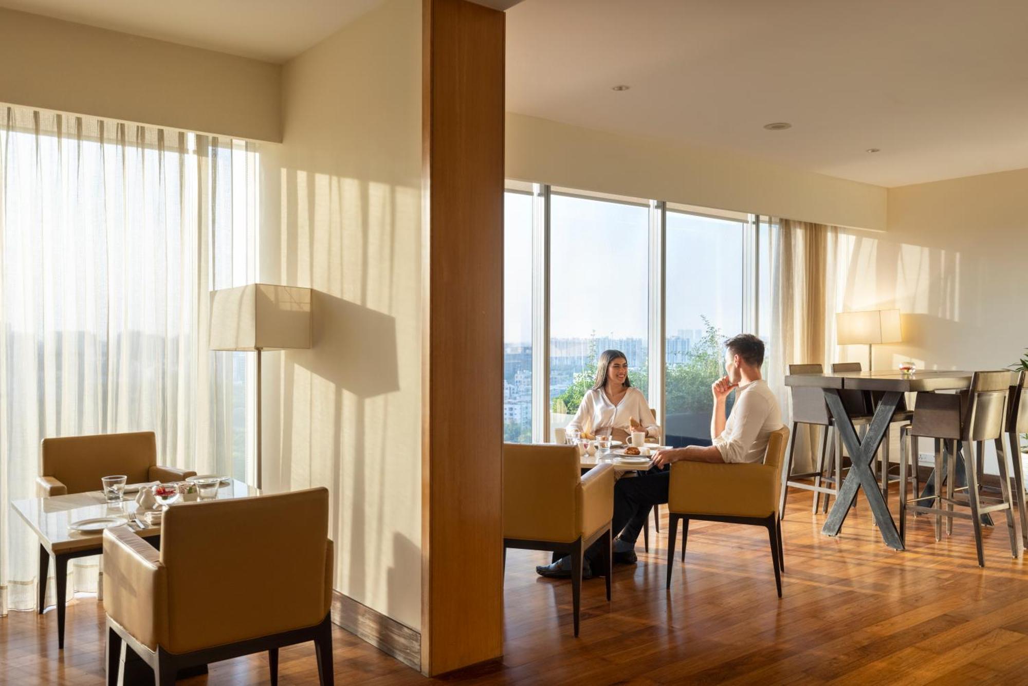 فندق ترايدنت، حيدر أباد المظهر الخارجي الصورة The Club at the Pan Pacific