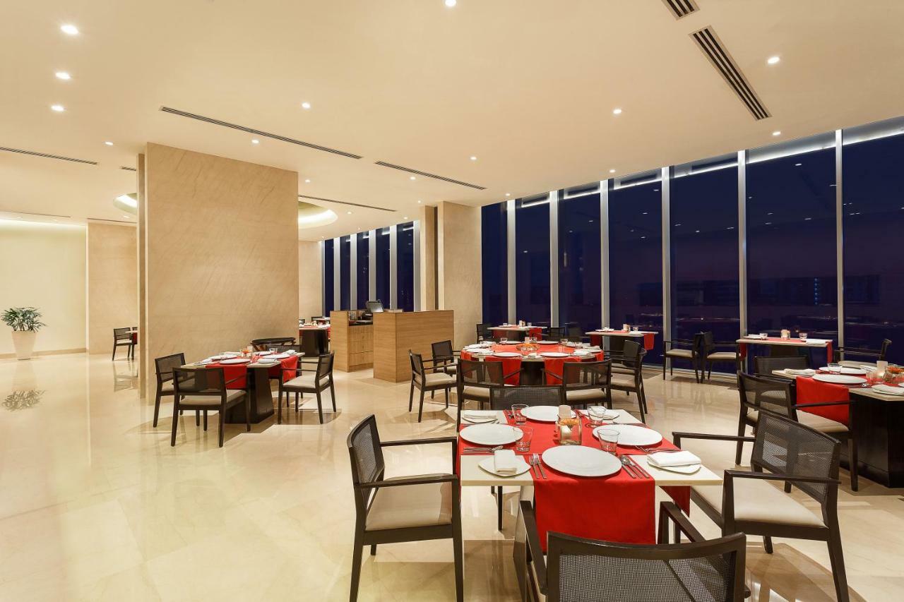فندق ترايدنت، حيدر أباد المظهر الخارجي الصورة The restaurant